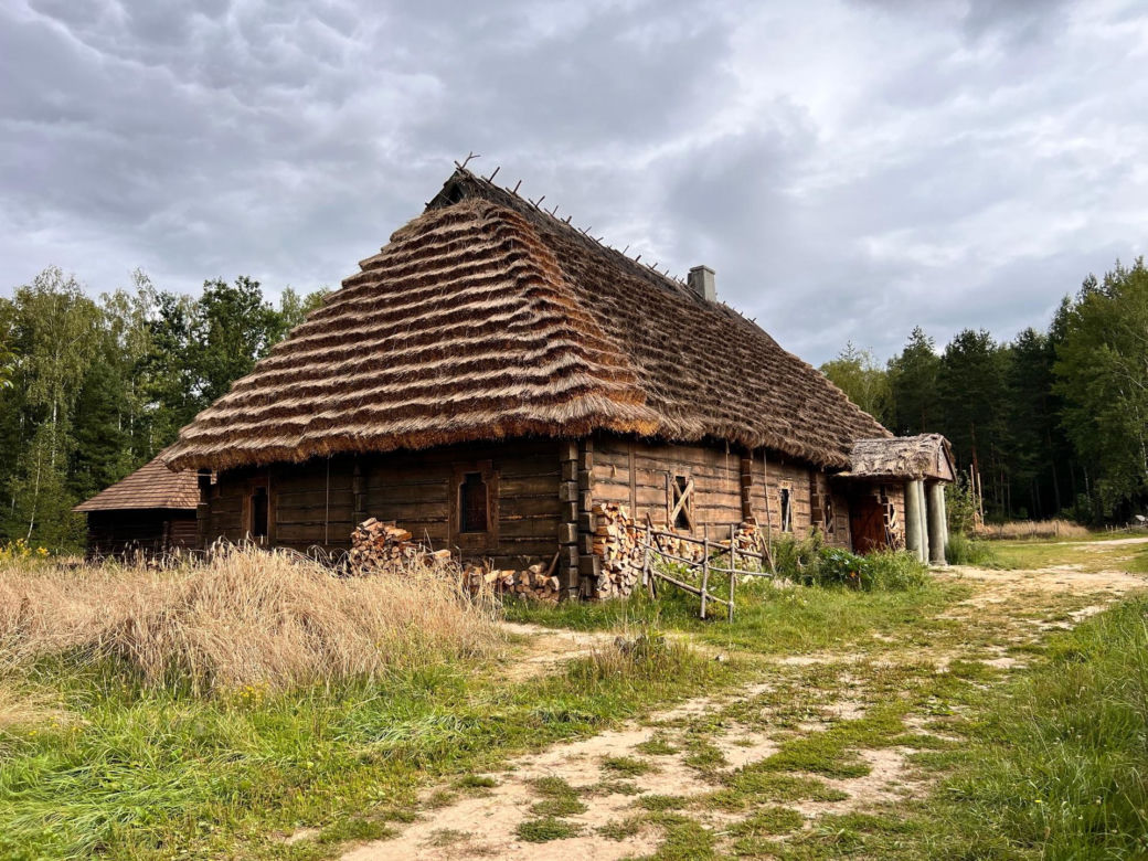 Skansen w Kolbuszowej. Tu kręono hit Netflixa "1670"