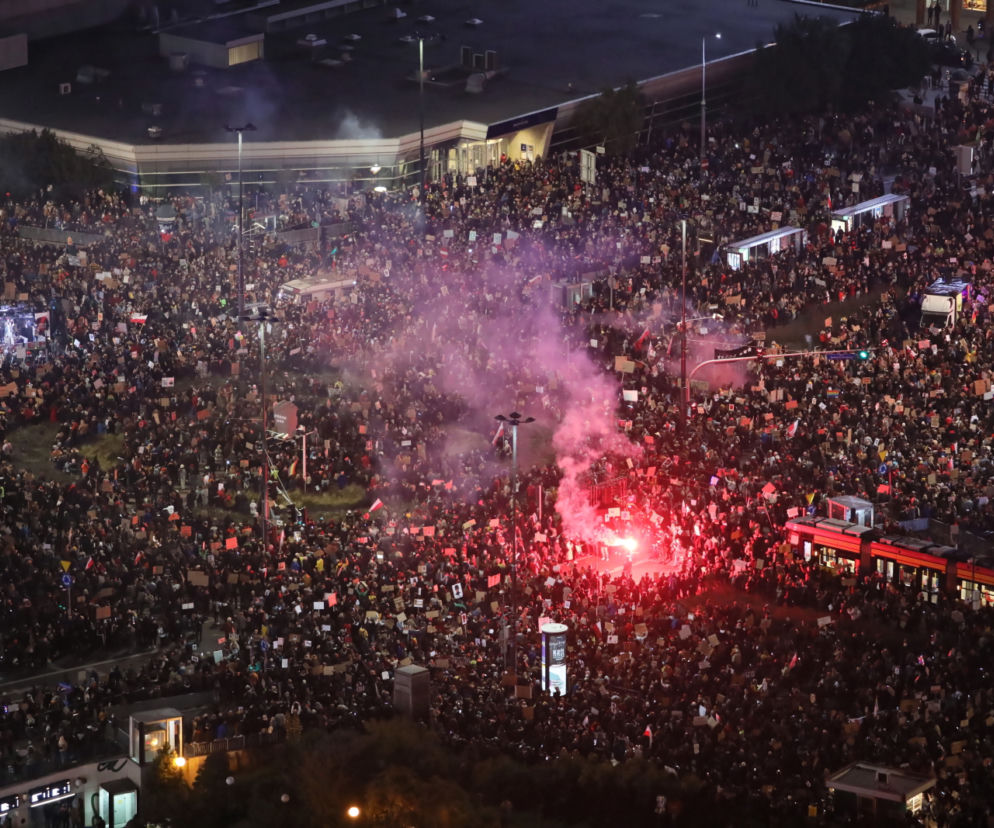 Protest przeciwko zaostrzeniu prawa aborcyjnego w Warszawie