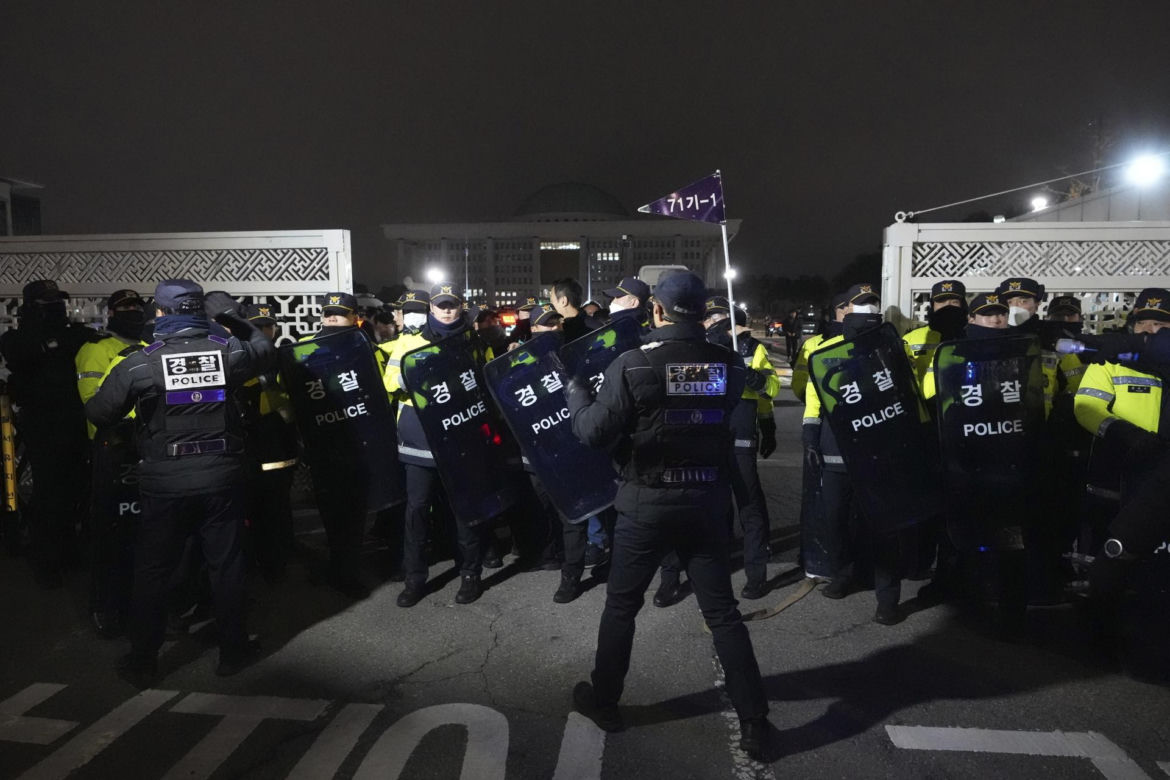 Korea Płd./ Prezydent ogłosił stan wojenny, oskarża opozycję 
