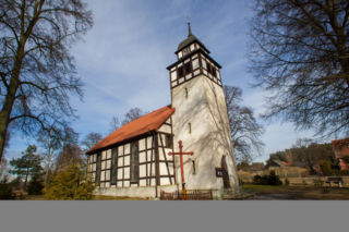 Pobił dziecko. Dalej jest proboszczem.