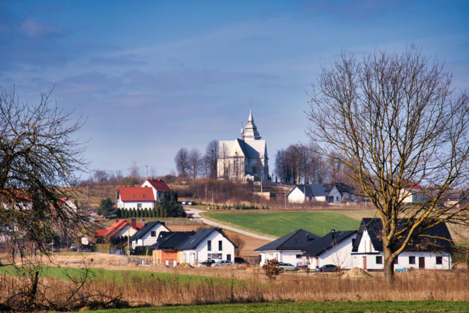 Chełmce. Kościół pw. św. Marii Magdaleny i św. Mikołaja