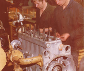 Archiwalne zdjęcia Fabryki Samochodów Ciężarowych (FSC) z lat 70. budzą ogromny sentyment, ale i smutek