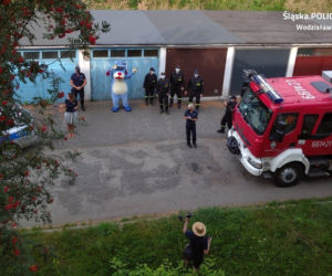 Piękny gest policjantów ze Śląska. Urodzinowa niespodzianka dla małej Madzi 
