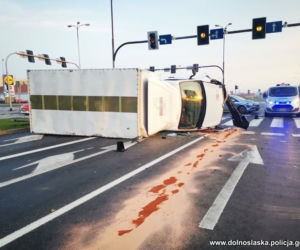 Pijany kierowca busa staranował volkswagena