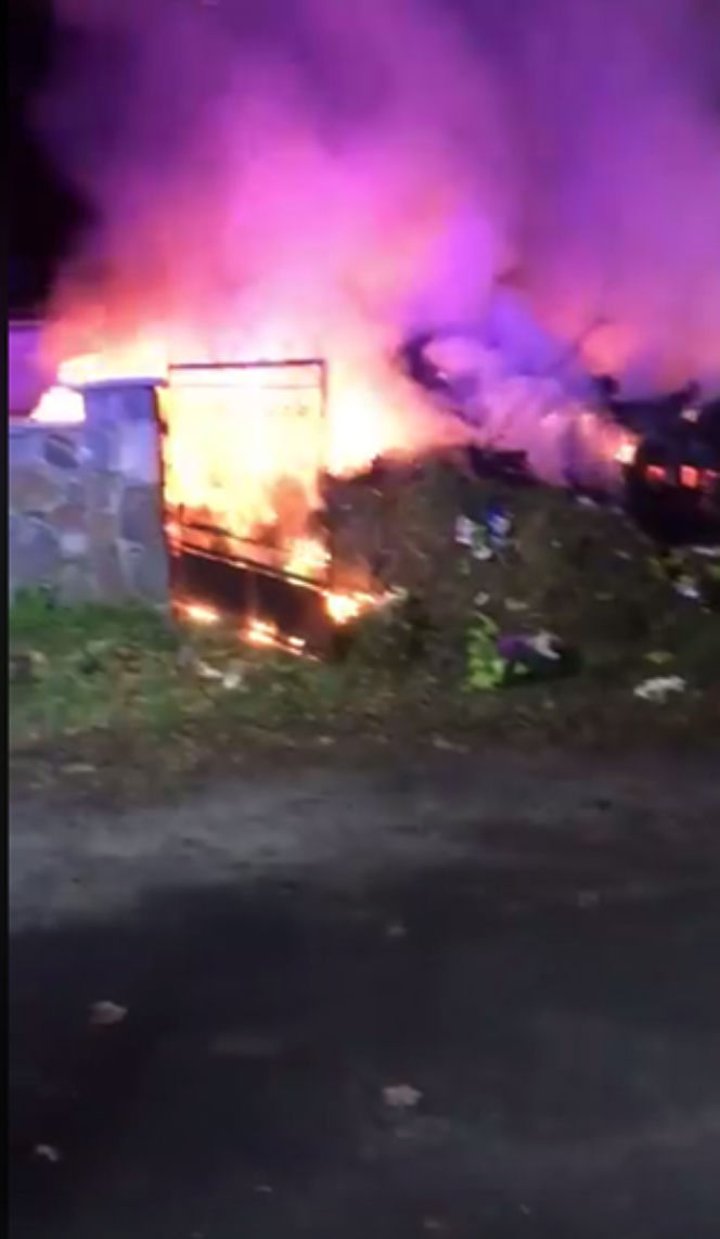 Pożar na cmentarzu 