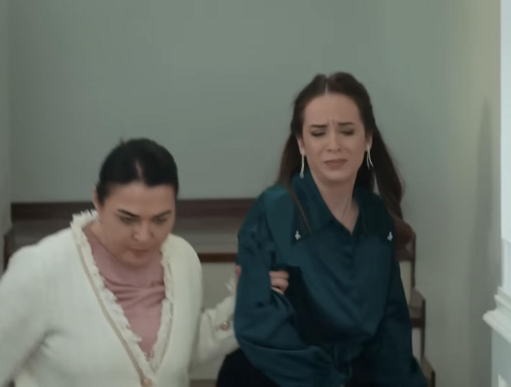 Panna Młoda, odcinek 18. Mukadder, Beyza