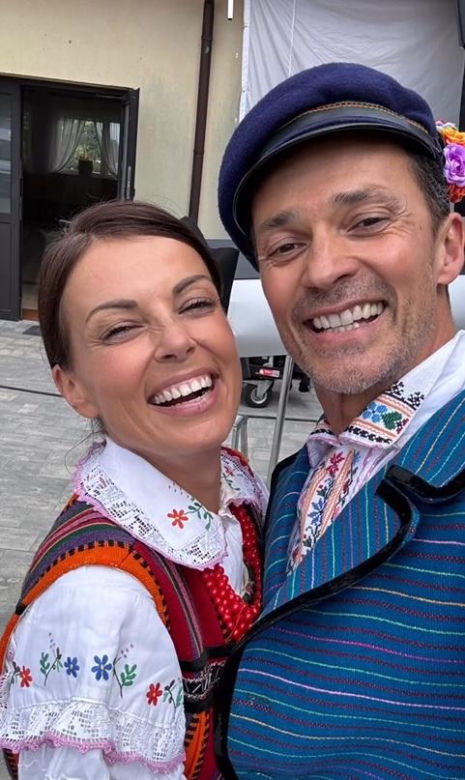 Barwy szczęścia nowy sezon na planie. Kasia (Katarzyna Glinka), Mariusz (Rafał Cieszyński)