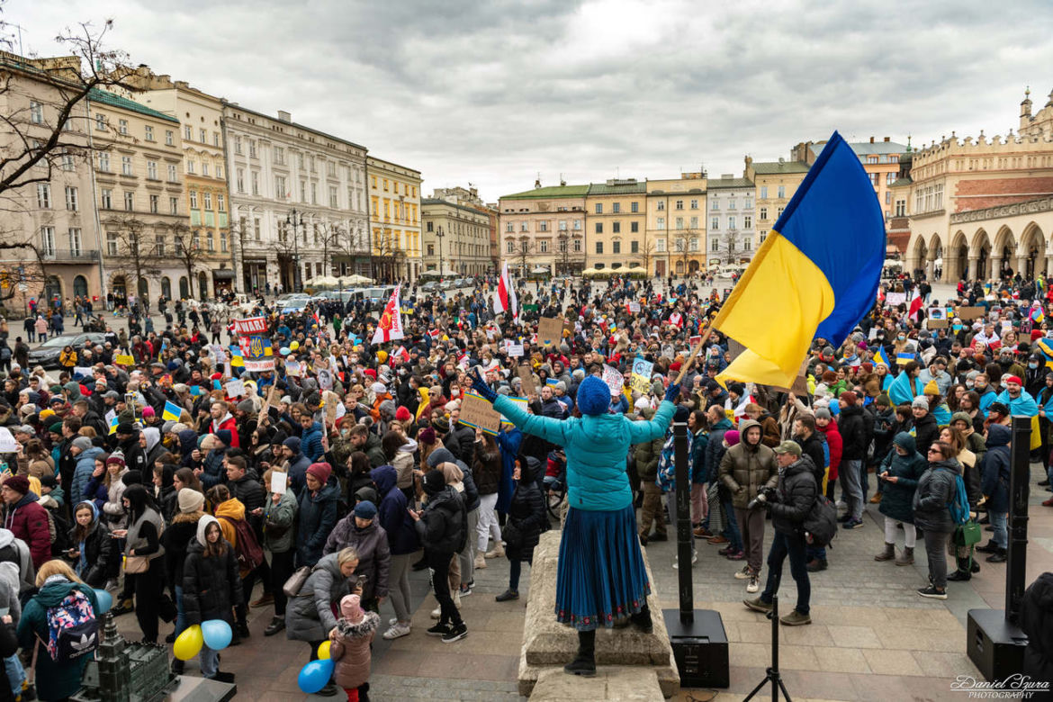Protesty na Rynku Głównym w Krakowie