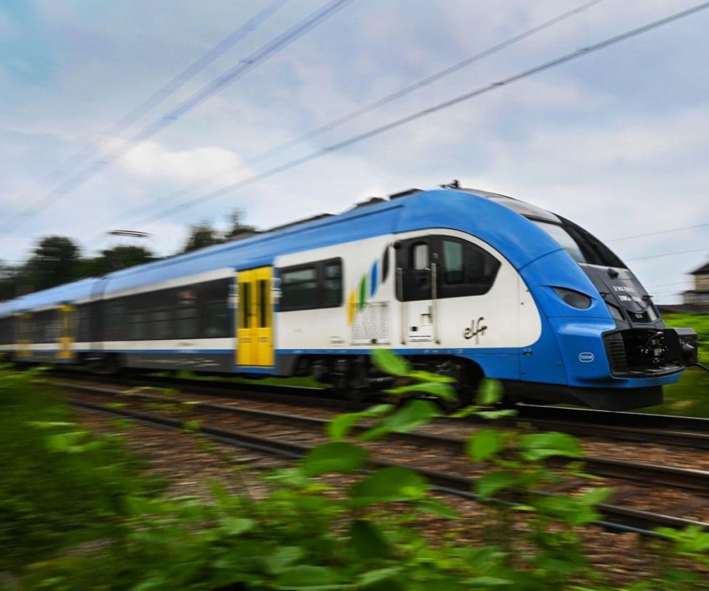 Graficiarze atakują pociągi Kolei Śląskich. Skutki wandalizmu odczuwają pasażerowie 