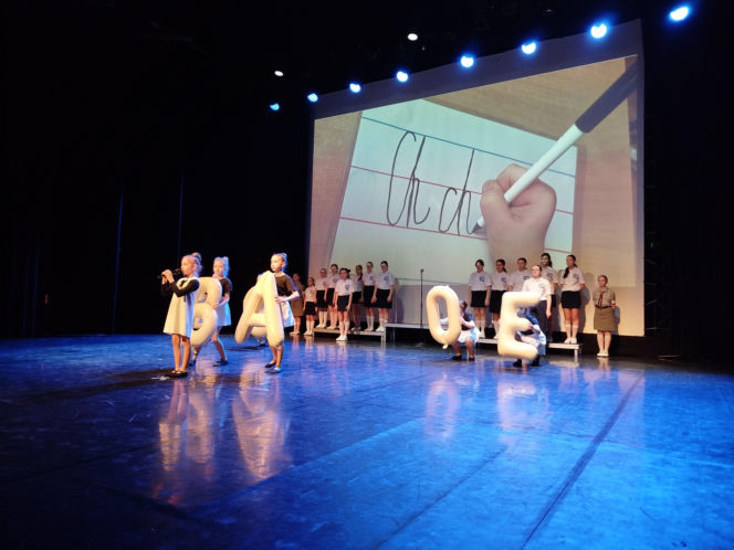 Siedlecka „Szóstka” uczciła potrójny jubileusz. Występy przygotowali także uczniowie