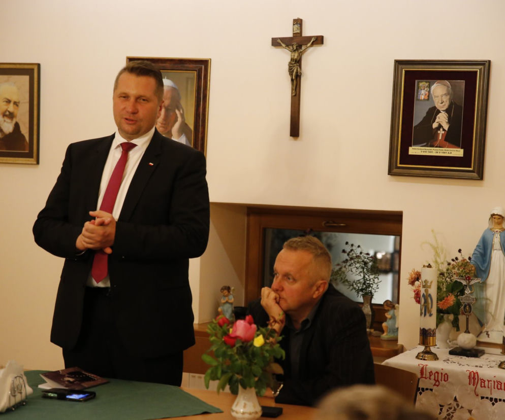 Przemysław Czarnek. Pozwala na bicie dzieci, zostanie ministrem edukacji