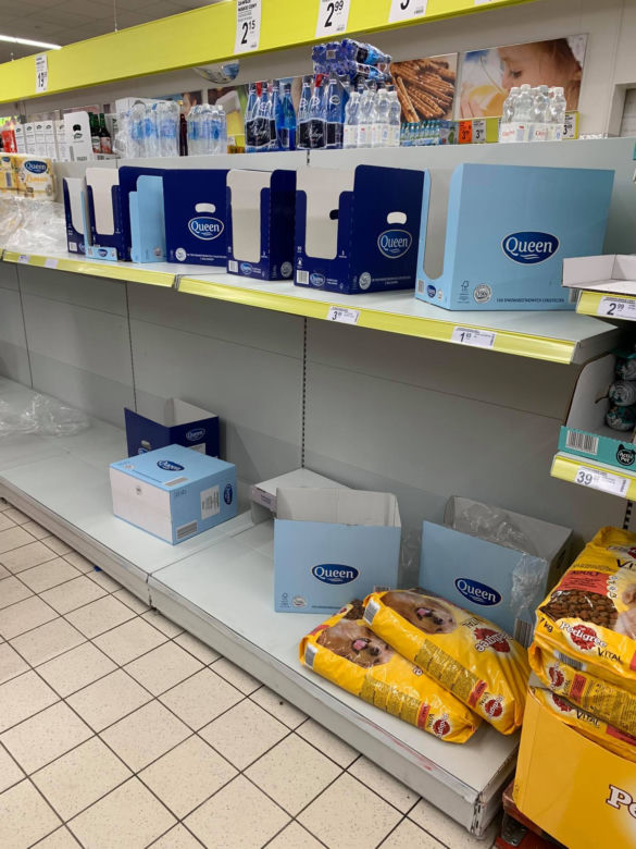 Ogromna PANIKA w sklepach. Znikają wszystkie produkty