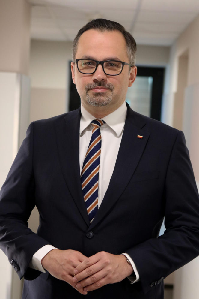 Karol Nawrocki ma nową radę. Siedmiu posłów wyróżnionych! Niektóre nazwiska zaskakują!