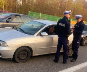 Horror na S8. Obywatelskie zatrzymanie pijanego kierowcy. Wydmuchał prawie 3 promile