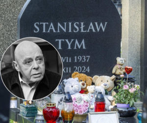Byliśmy na grobie Stanisława Tyma. Zerknijcie na tabliczkę! Taki napis na nagrobku?