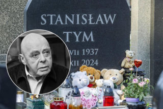 Byliśmy na grobie Stanisława Tyma. Zerknijcie na tabliczkę! Taki napis na nagrobku?
