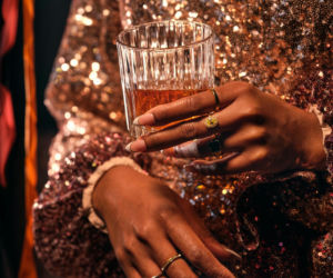 Najmodniejsze trendy na karnawał. W tych stylizacjach naprawdę zabłyśniesz