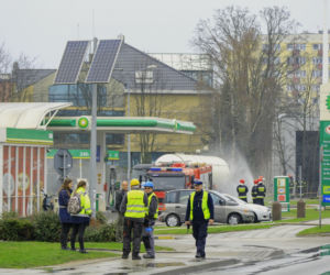 Trójmiasto: Awaria na stacji paliw! Wielka ewakuacja i zablokowane drogi! [ZDJĘCIA]