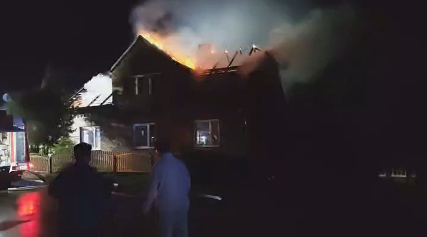 Koszmarny pożar w Kuźnicy Starej pod Kłobuckiem. 7 osób straciło dom nad głową