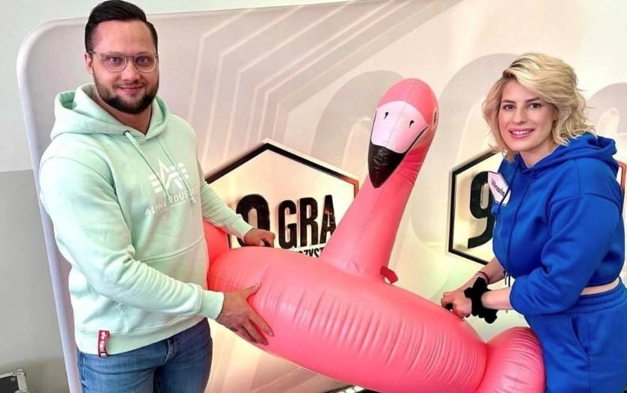 Dominik Gumienny dał się poznać widzom jako uczestnik "Gogglebox" oraz "99. Gra o wszystko" 