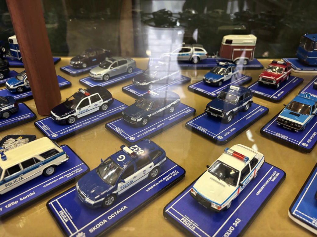 Miniaturowe samochody w Miasteczku Galicyjskim w Nowym Sączu