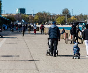 Gdynia: Tłumy na bulwarze. Powrócą zakazy?