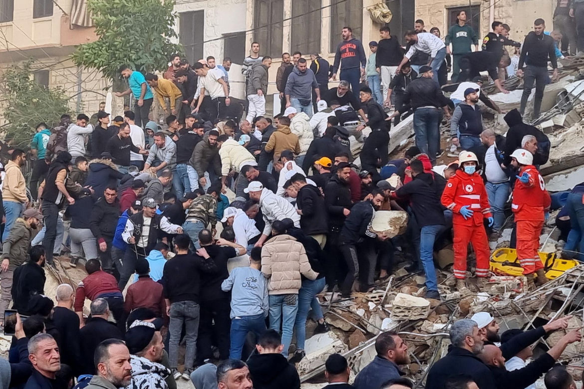 Do 13 wzrosła liczba ofiar śmiertelnych katastrofy budowlanej w Trypolisie