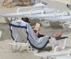 Olga Frycz haftuje na plaży