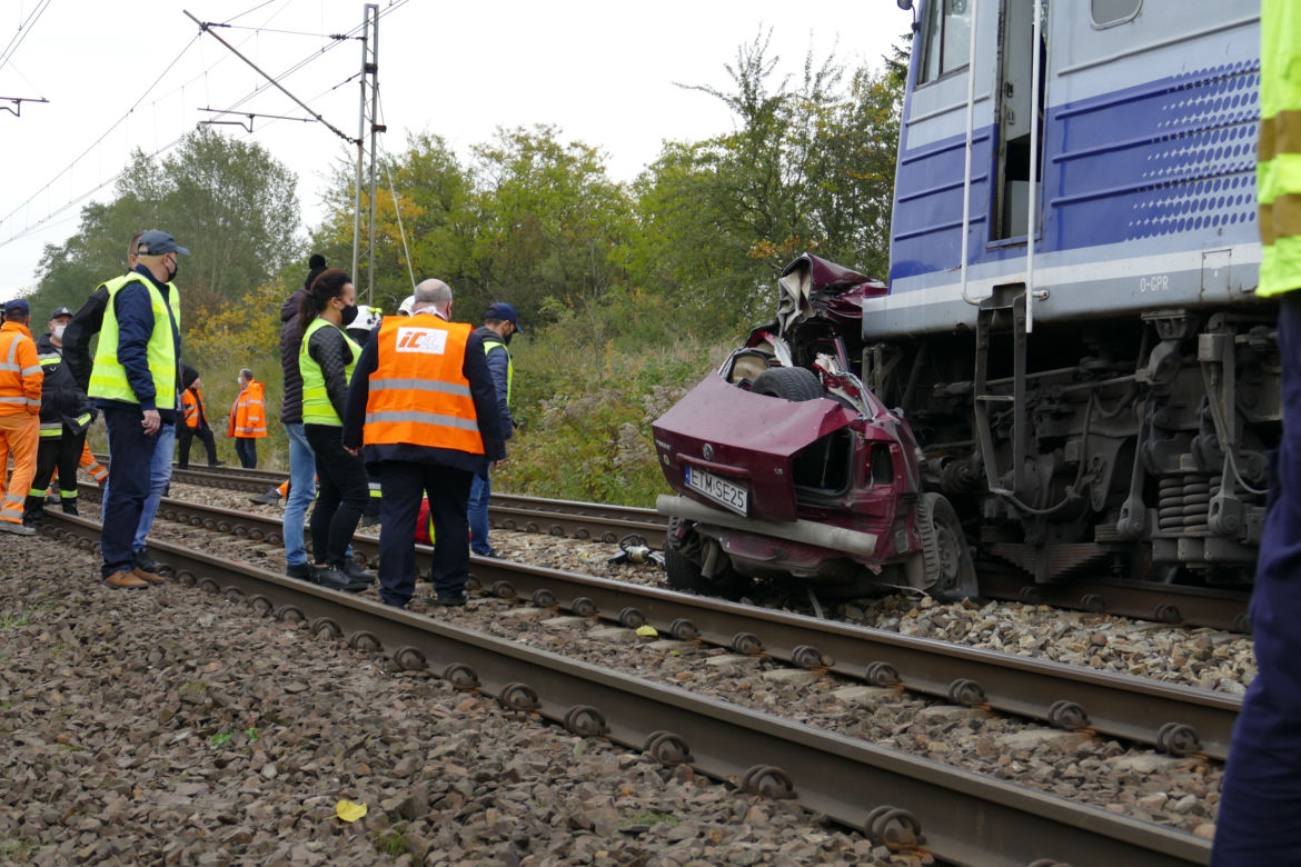 Wypadek na niestrzeżonym przejeździe