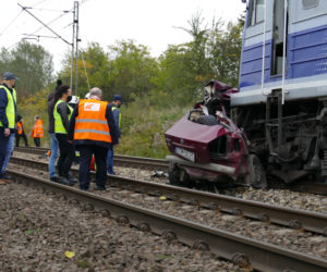 Wypadek na niestrzeżonym przejeździe