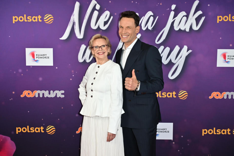 Viki Gabor w za dużym płaszczu, Halina Mlynkova w serwetce i skromniutka Doda