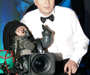 Piotr Cyrwus kiedyś i dziś. Tak przez lata zmieniał się aktor znany z roli Ryśka w Klanie
