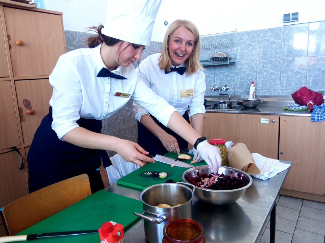 Konkurs kulinarny im. Wiktora Kulerskiego w grudziądzkim gastronomiku