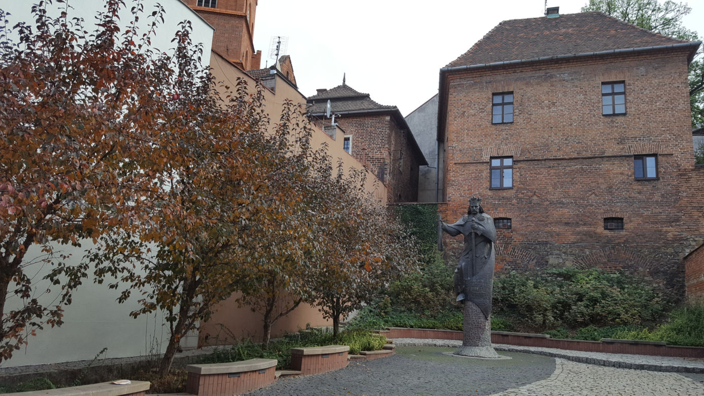 Spacer po najstarszej części Tarnowa