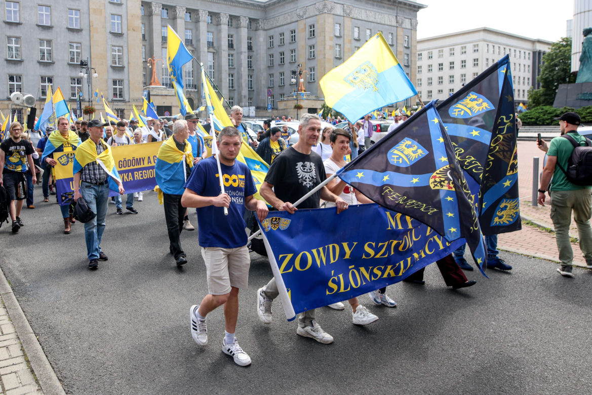 Marsz Autonomii przeszedł ulicami Katowic. Tłumy skandowały jedno hasło!
