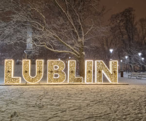 W Lublinie czuć klimat zbliżających się świąt. Iluminacje już świecą [GALERIA]