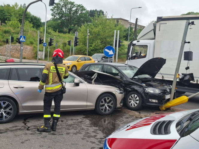 Wypadek na skrzyżowaniu w Starachowicach