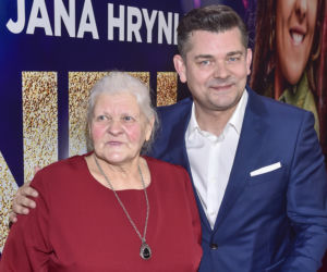 Zenek Martyniuk nie spuszcza mamy z oka 