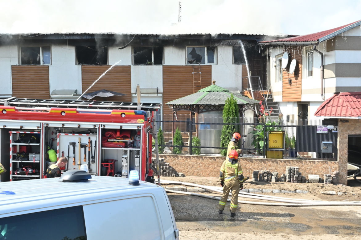 Tragiczny pożar w Bydgoszczy. Nie żyje kobieta i dziecko