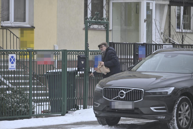 Kuzyn Kaczyńskiego dba o krewnego i odśnieża schody