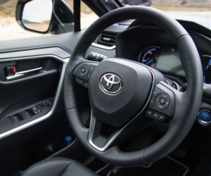 Toyota RAV4 2.5 Hybrid Dynamic Force 218 KM FWD e-CVT Selection