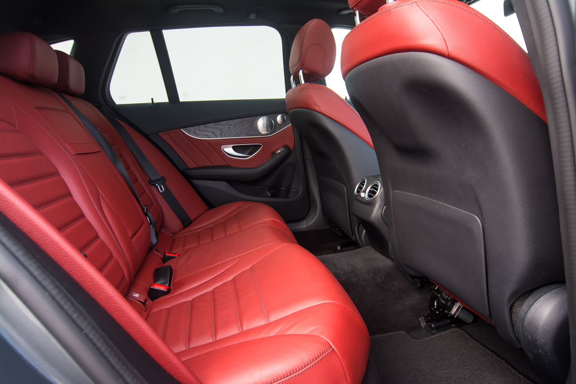 Mercedes-Benz C220d Kombi 4Matic 9G-Tronic AMG Line