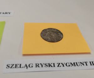 Zabytki i dokumenty znalezione w zbiorach na Wawelu