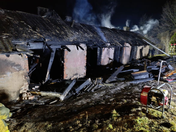 Pożar komórki w Starachowicach