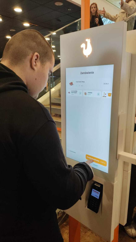 Popeyes w Katowicach już otwarte. Wydano sto pierwszych kanapek