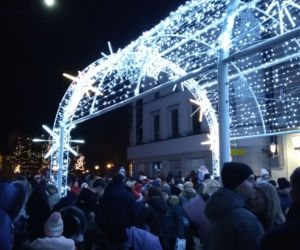 Rozbłysła wiąteczna iluminacja Radomia