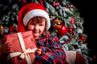 Zostań św. Mikołajem dla dziecka z domu dziecka. To są skromne marzenia zranionych serduszek. Przedświąteczna akcja charytatywna 