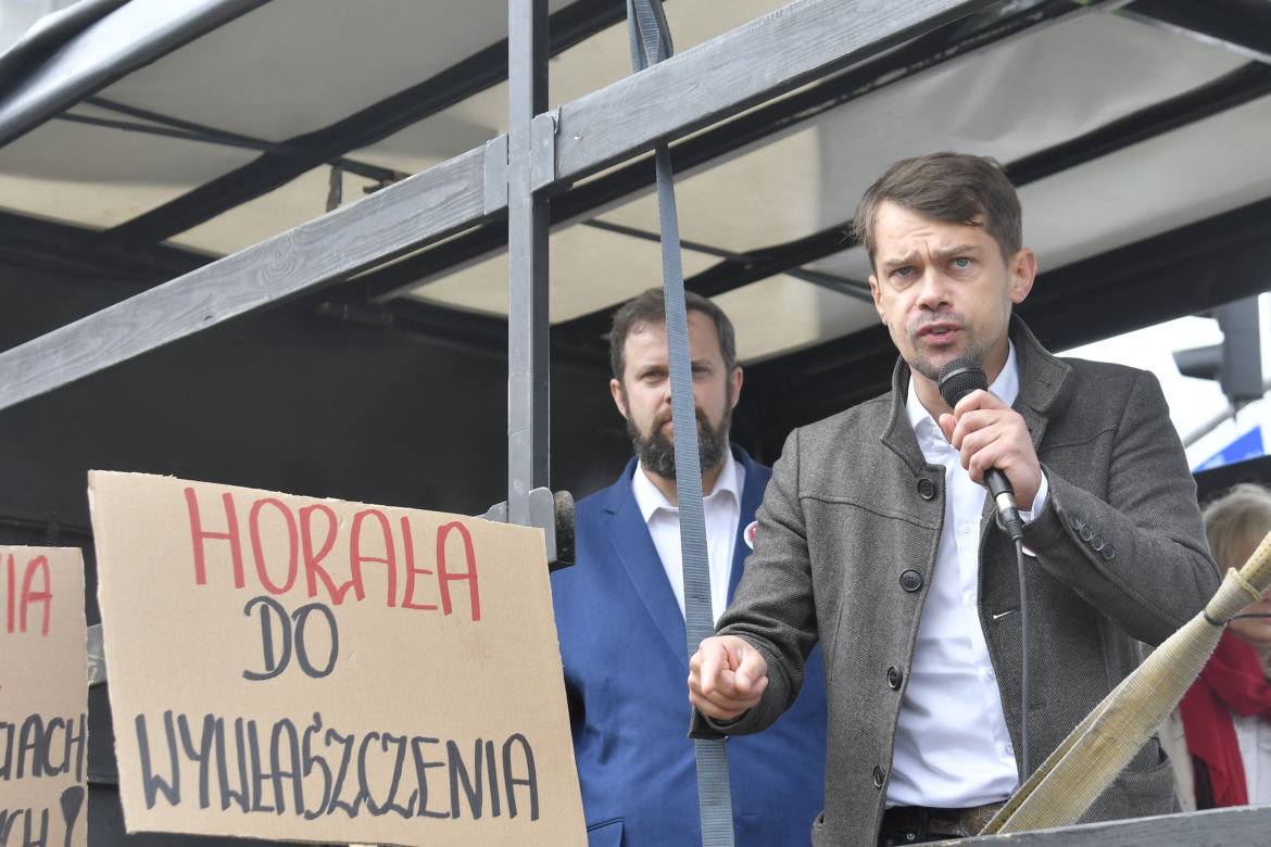 Warszawa. Wielki protest przeciwko budowie Centralnego Portu Komunikacyjnego