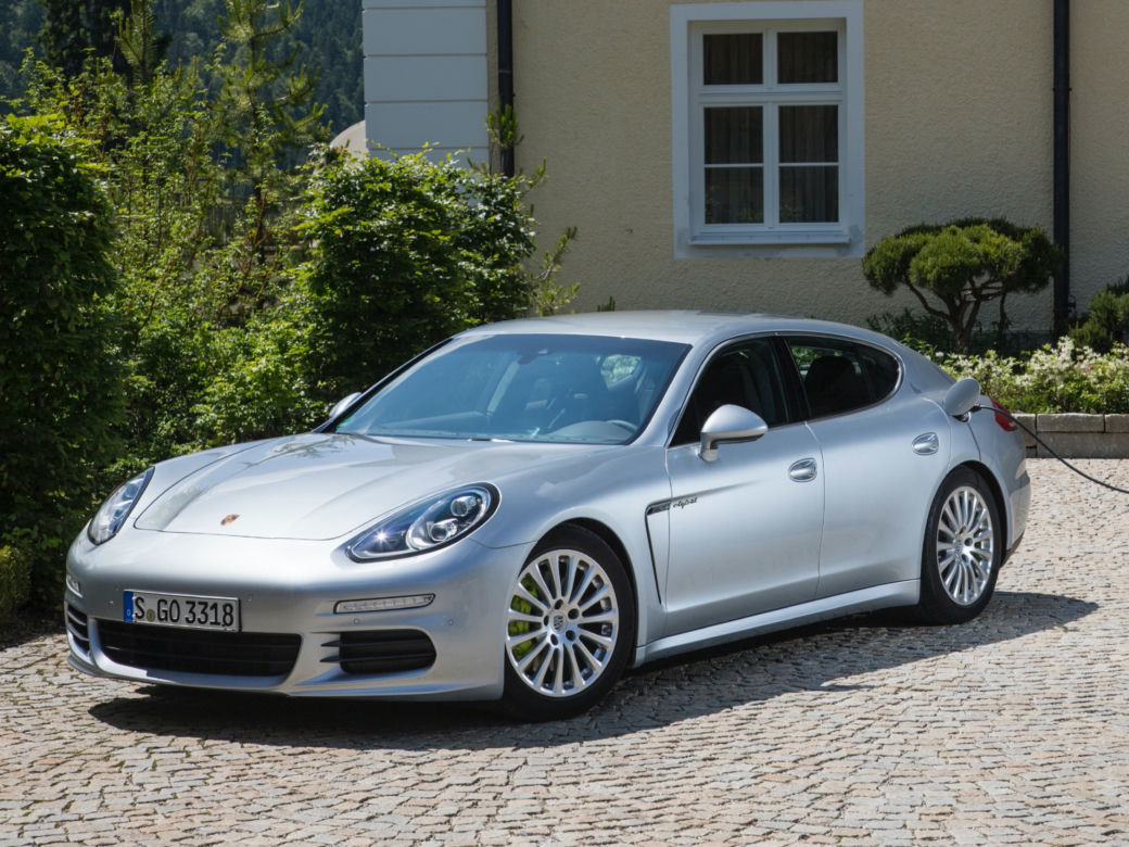 Porsche Panamera S-E Hybrid