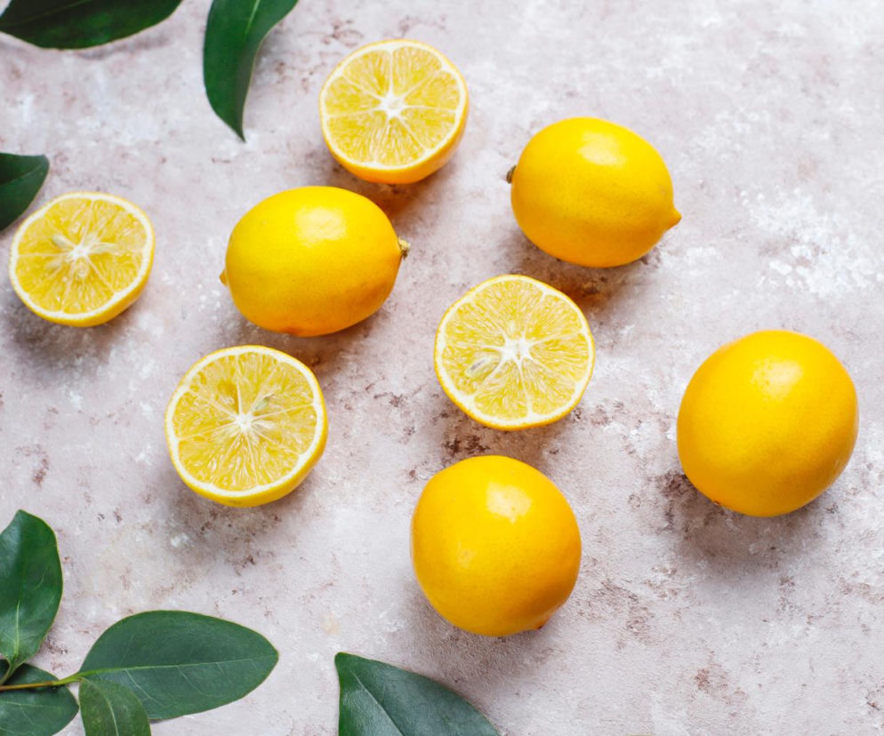 Ten owoc zawiera więcej witaminy C niż cytryna. Polacy nadal rzadko po niego sięgają